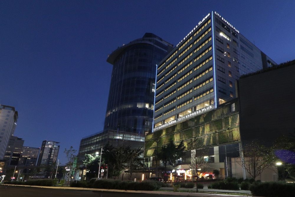 undefined City Express Suites by Marriott Ciudad de México Santa Fe 5