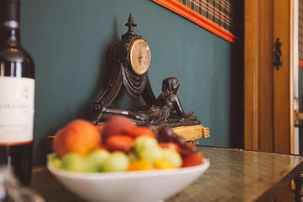 undefined The Elliot - Adults only 9