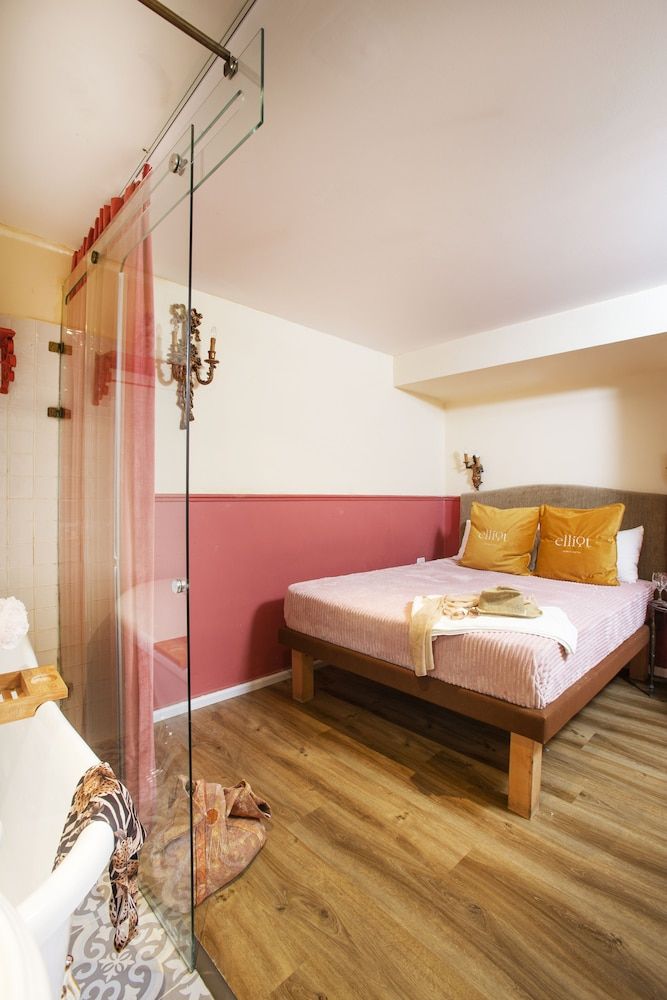 The Elliot - Adults only Standard Room 6