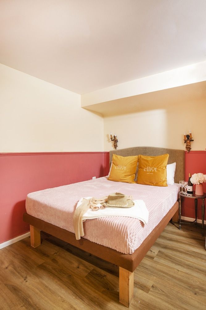 The Elliot - Adults only Standard Room 10