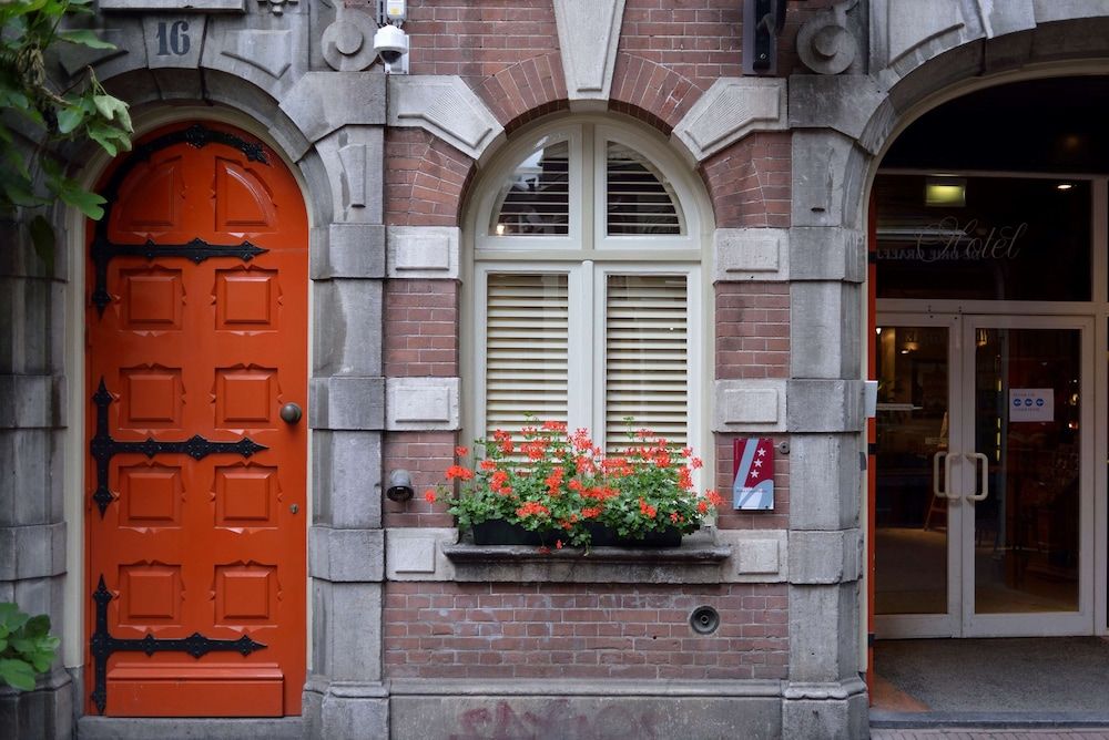 undefined Best Western Dam Square Inn 6