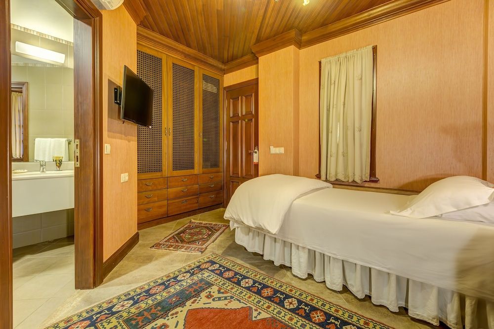 Kaucuk Hotel Behice Deluxe Twin Room 2