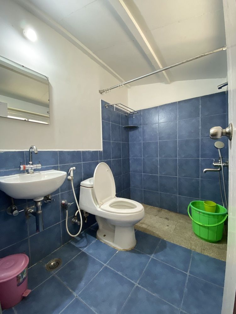 I- India Hotel Deluxe Room 14