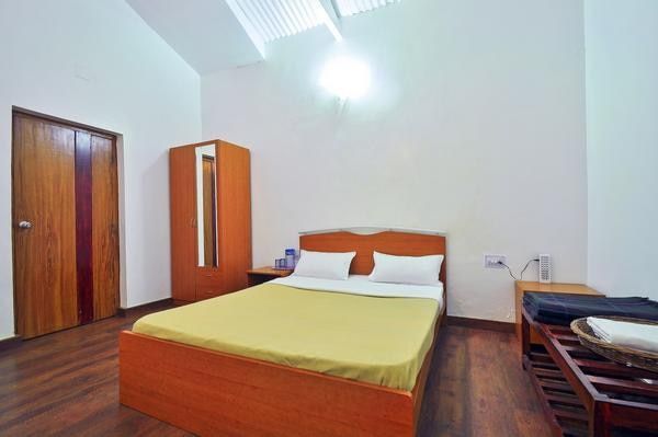 I- India Hotel Deluxe Room 2