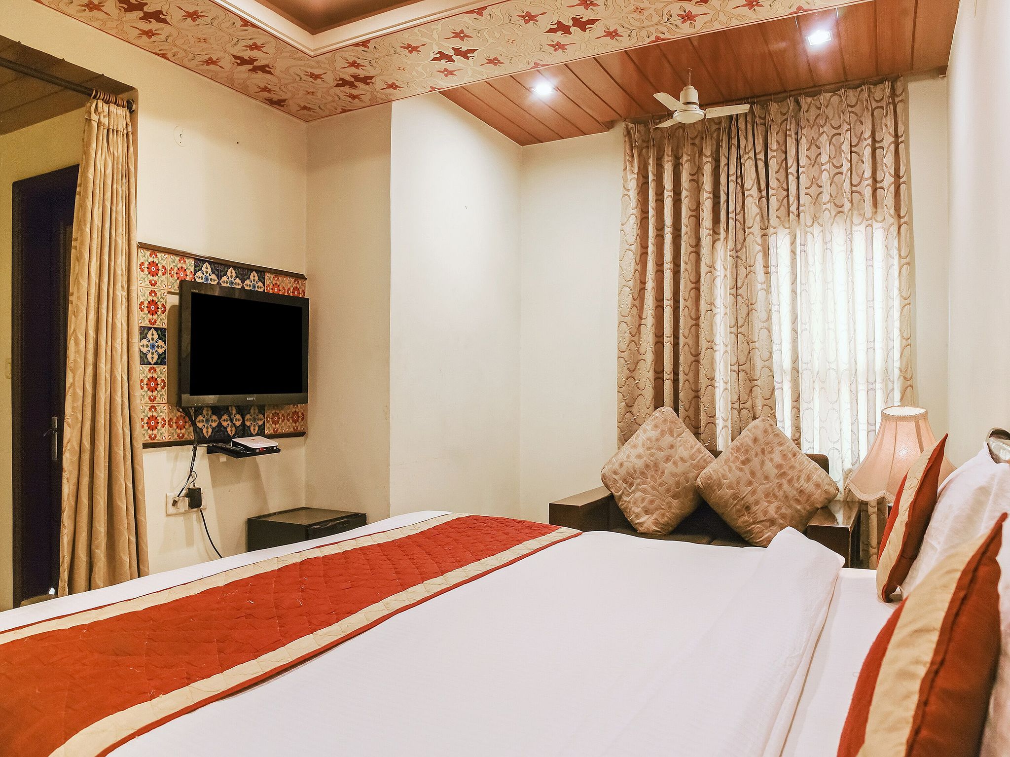 Hotel Shalimar Royal Deluxe Room 22