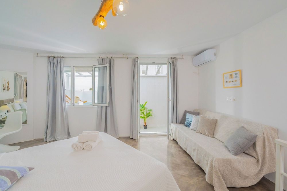 undefined Loukas & Emma Eco Houses 10