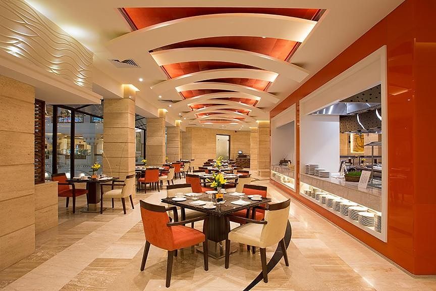 Food & Dining