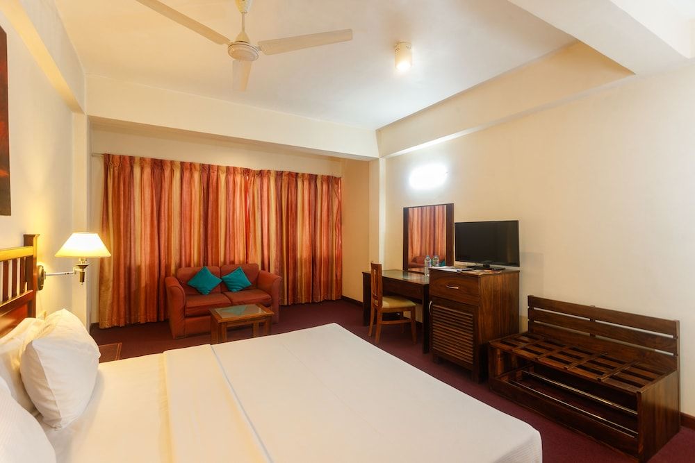 Hotel Janaki Deluxe Double Room