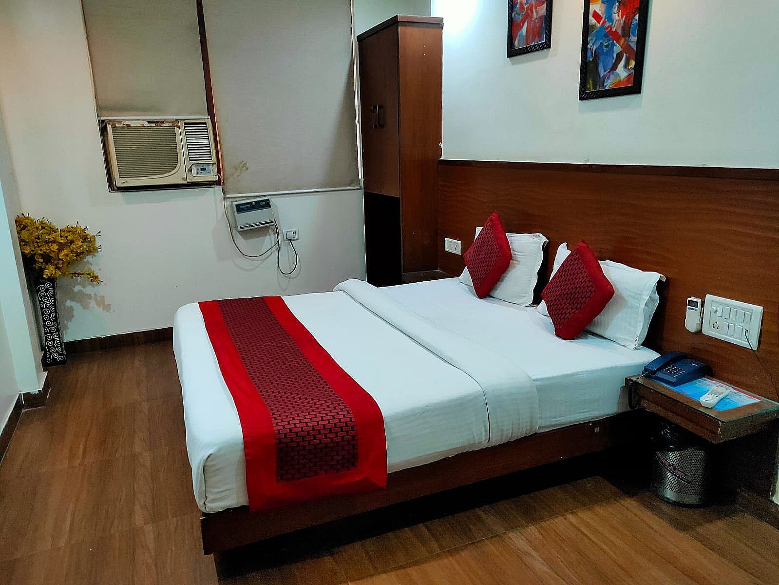 Deluxe Triple Room AC with free WIFI