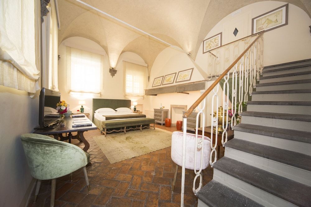 undefined Al Palazzo del Marchese di Camugliano 5