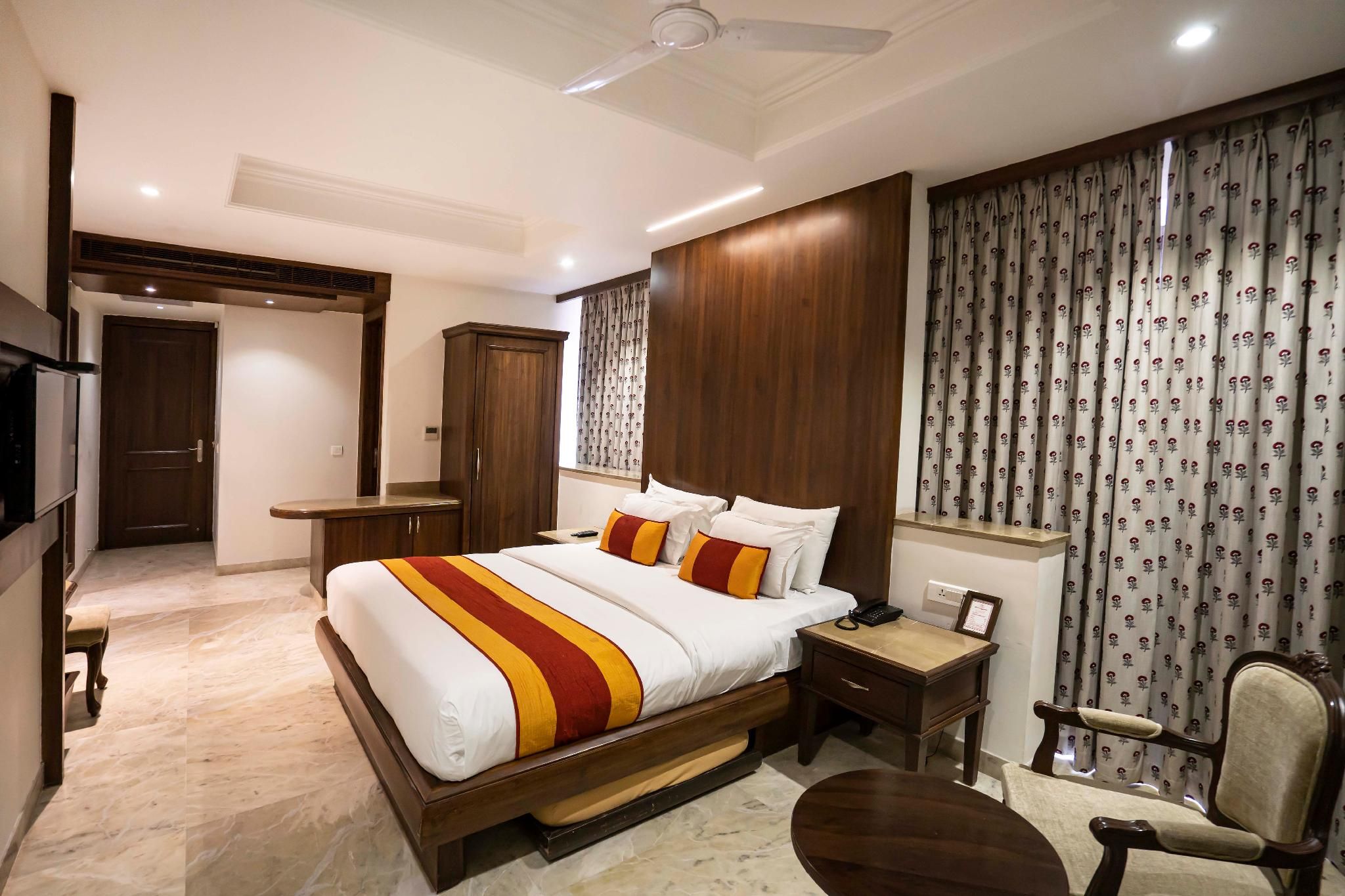 Marugarh Resort and Spa Super Deluxe Room 4