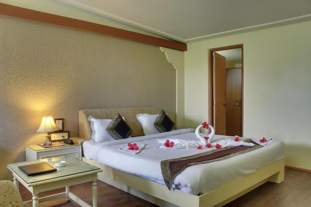 Marugarh Resort and Spa Deluxe Double Room with Garden View 3