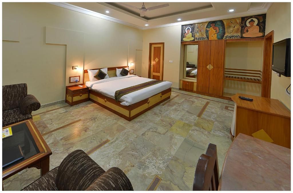 Marugarh Resort and Spa Deluxe Double Room with Garden View 2