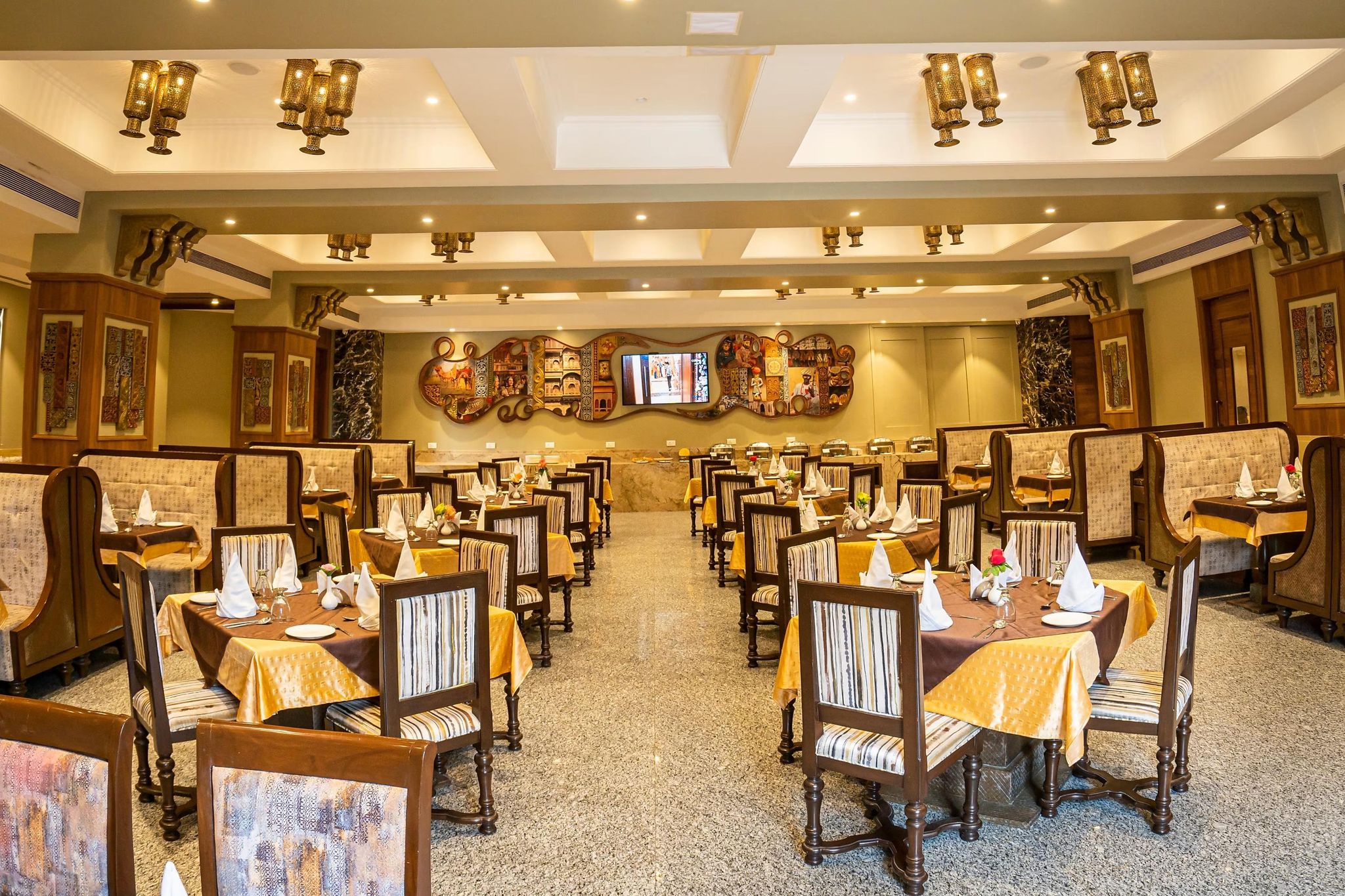 Food & Dining