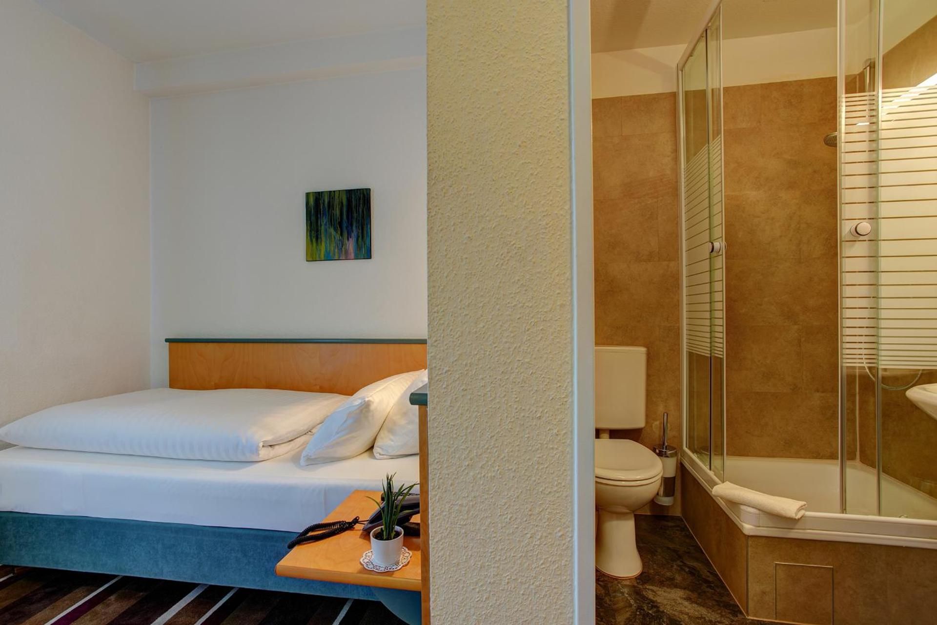 Standard Single Room