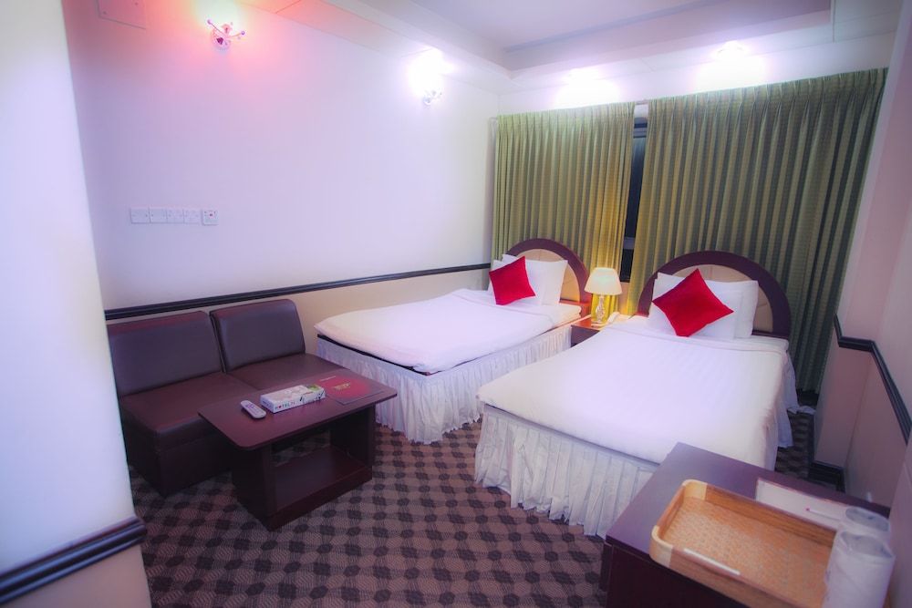 Hotel 71 Deluxe Twin Room 5