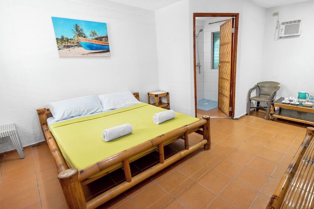Double Room (with Air Conditioner)