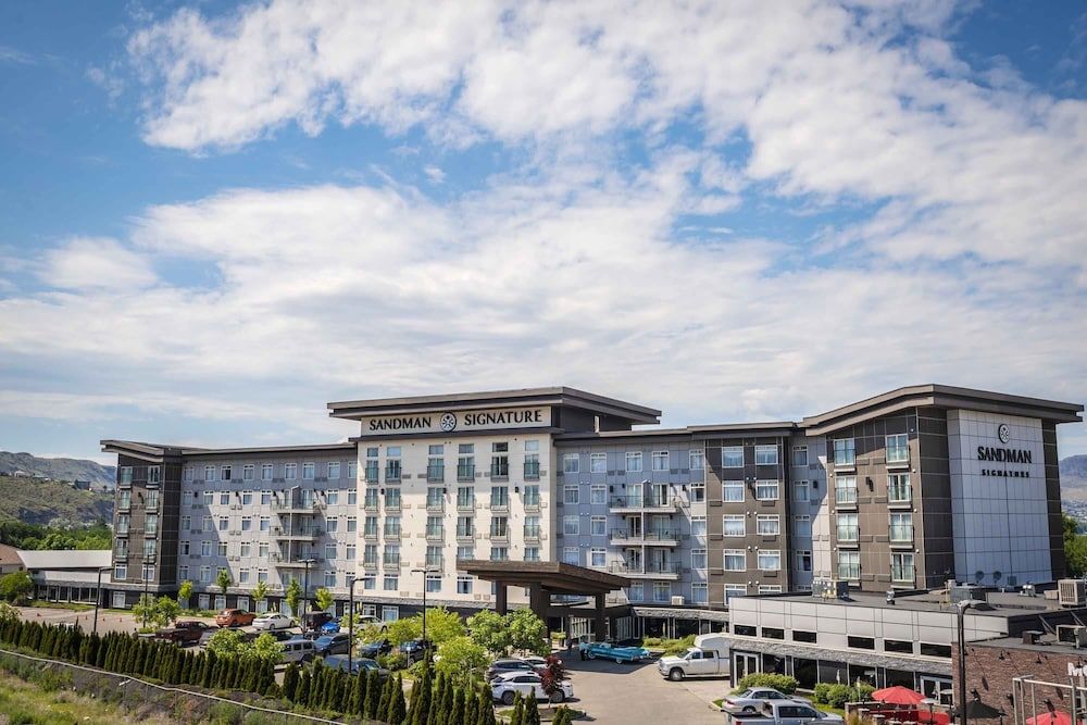 undefined Sandman Signature Kamloops Hotel 5