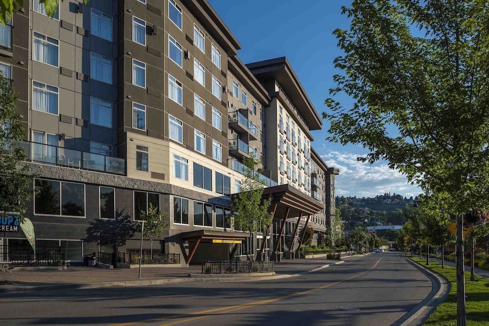 undefined Sandman Signature Kamloops Hotel 9