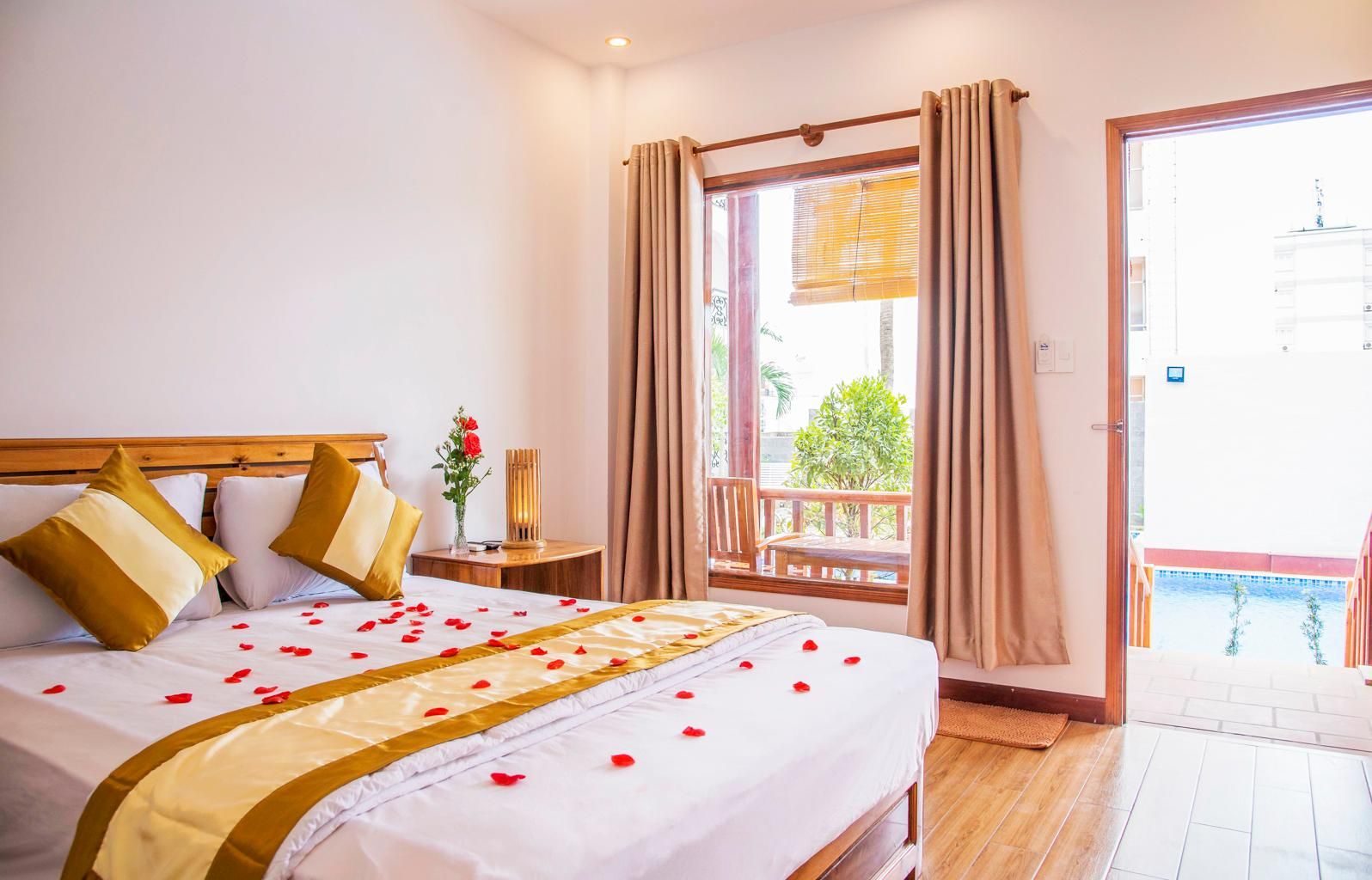 Superior Room Pool View