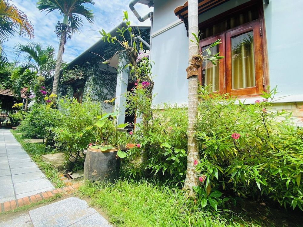 undefined Dong Xuan Hong Hotel 4