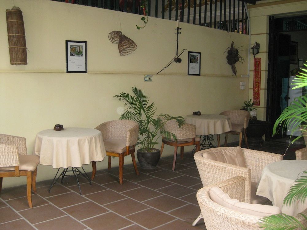 undefined Comfort House 6