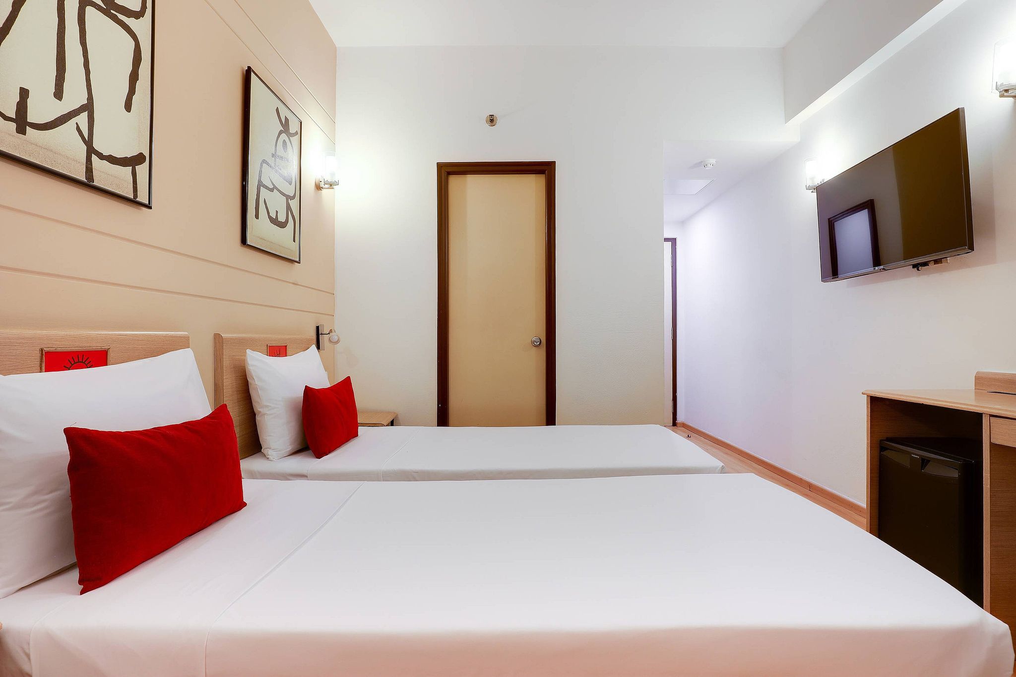 Red Fox By Lemon Tree Hotels, East Delhi Superior Twin Room 6