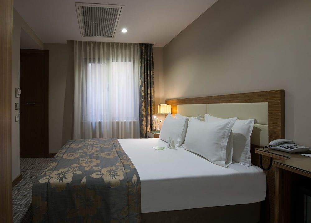 Yasmak Comfort Hotel Economy Single Room 2