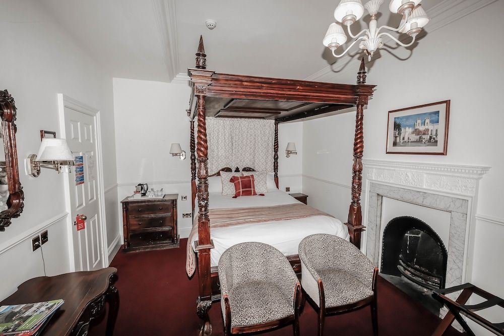 undefined York Pavilion Hotel, Sure Hotel Collection by Best Western 3