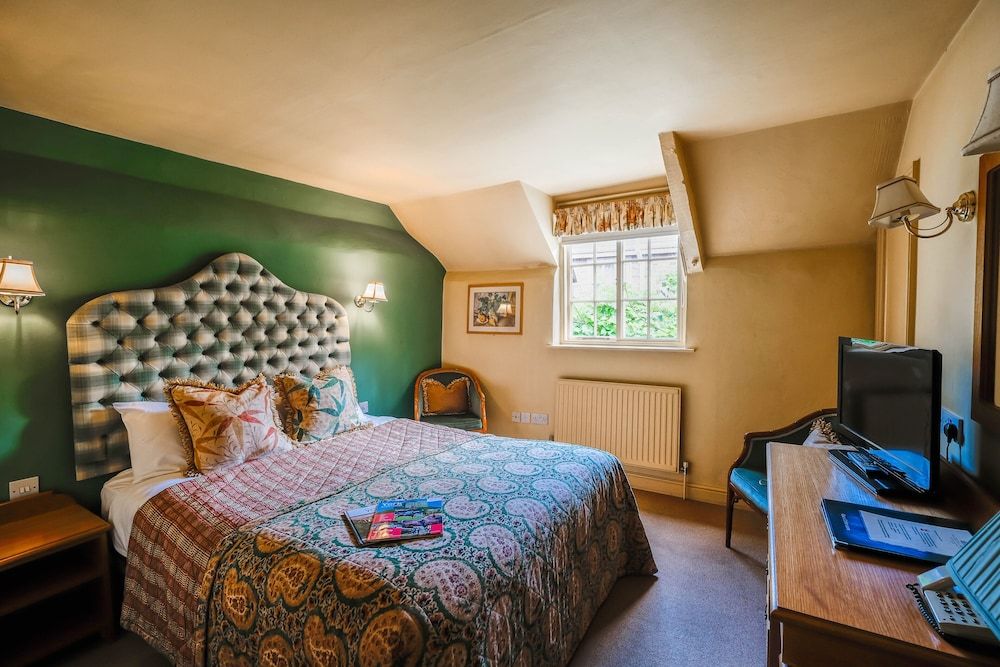 Superior Room, 1 King Bed, Non Smoking