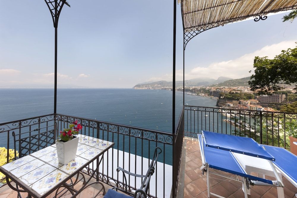 undefined Hotel La Tonnarella 10