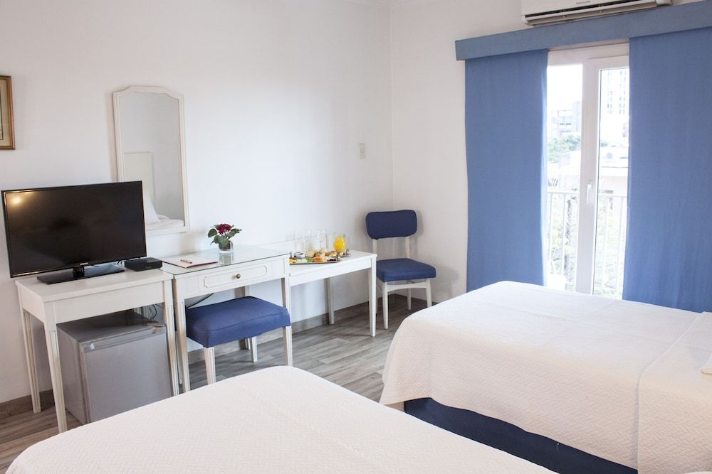 Hotel Cecilia Double Room 4