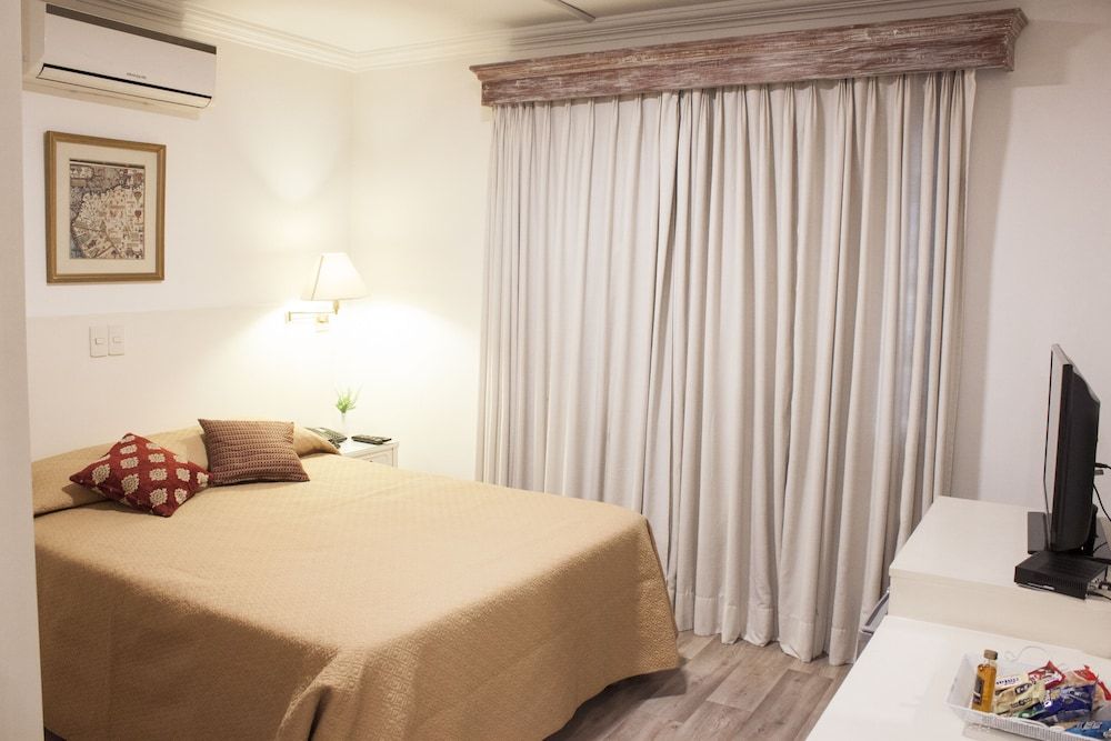 Hotel Cecilia Double Room 5