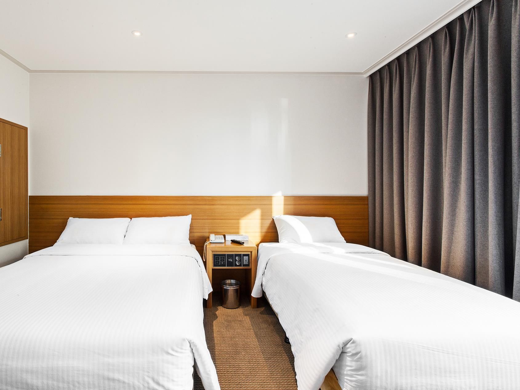 Superior Twin Non-Smoking