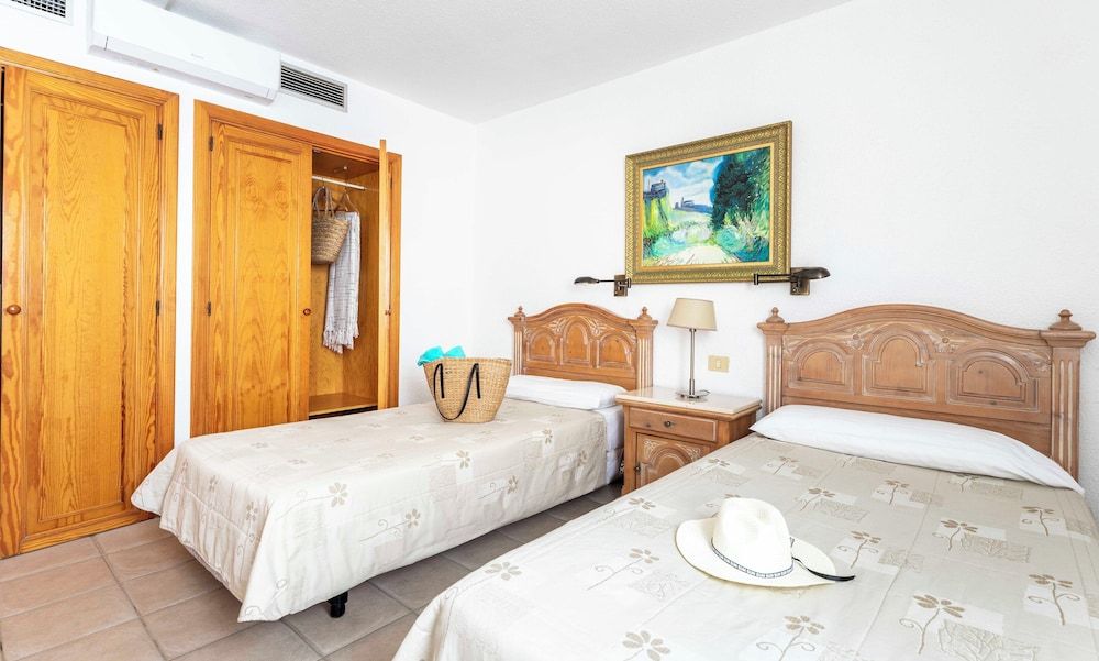 Apartment 2 Bedrooms vista mar (3+1)