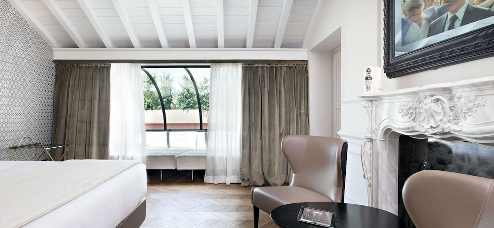 The Corner Roma Double Suite 11