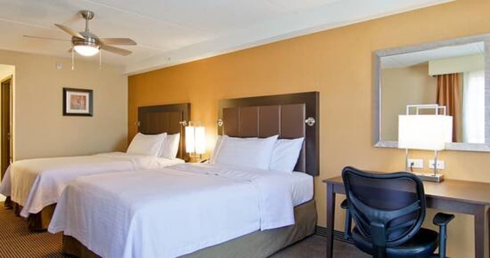 Homewood Suites by Hilton Waterloo/St. Jacobs Suite, 2 Queen Beds, Accessible (Hearing)