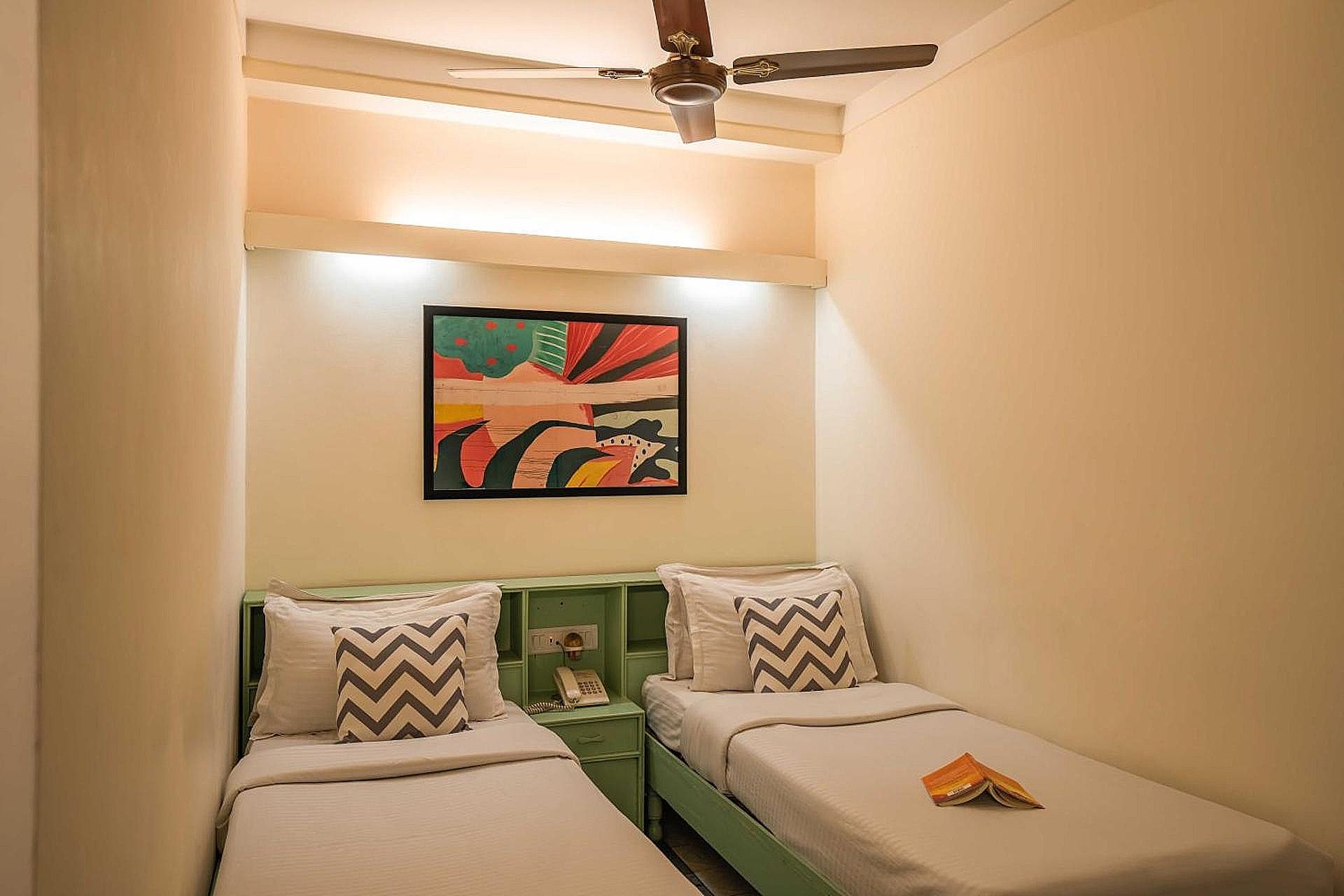 Zostel Delhi Standard Twin Room