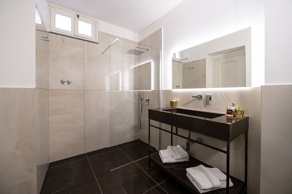 Amalfi Resort Elite Triple Room 10