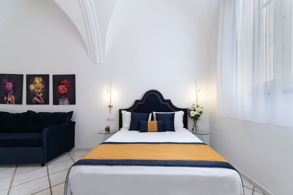 Amalfi Resort Elite Triple Room 6