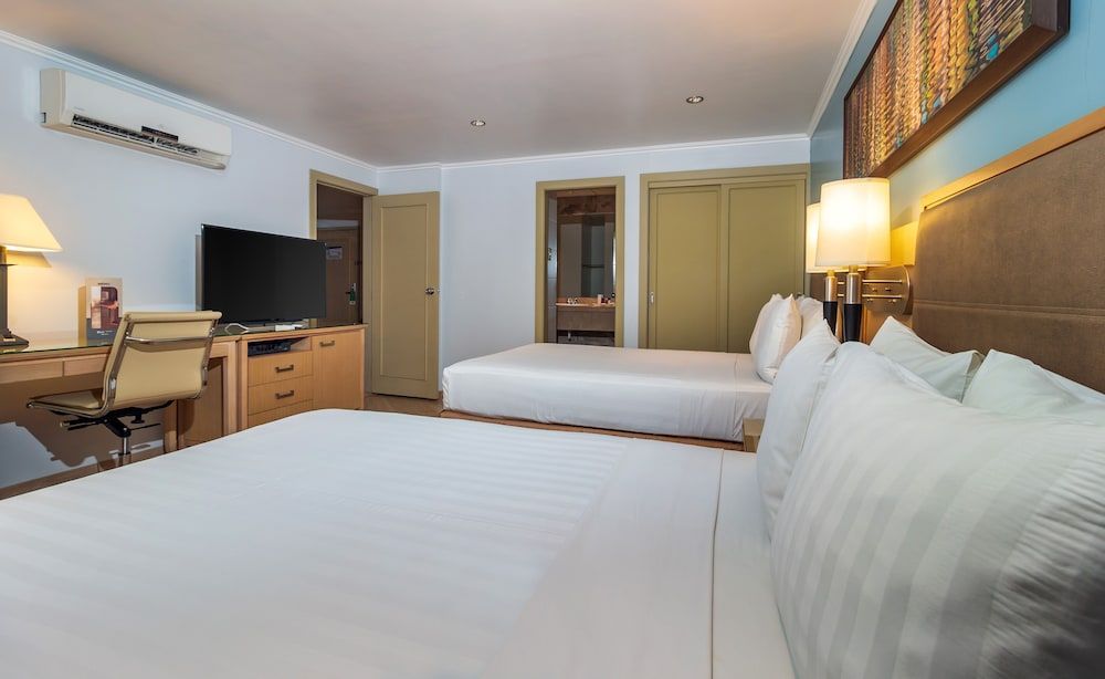 Suite, 2 Double Beds, Non Smoking