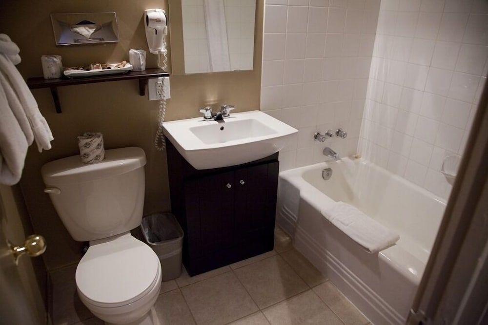 Hotel Senator Standard Double Room 3