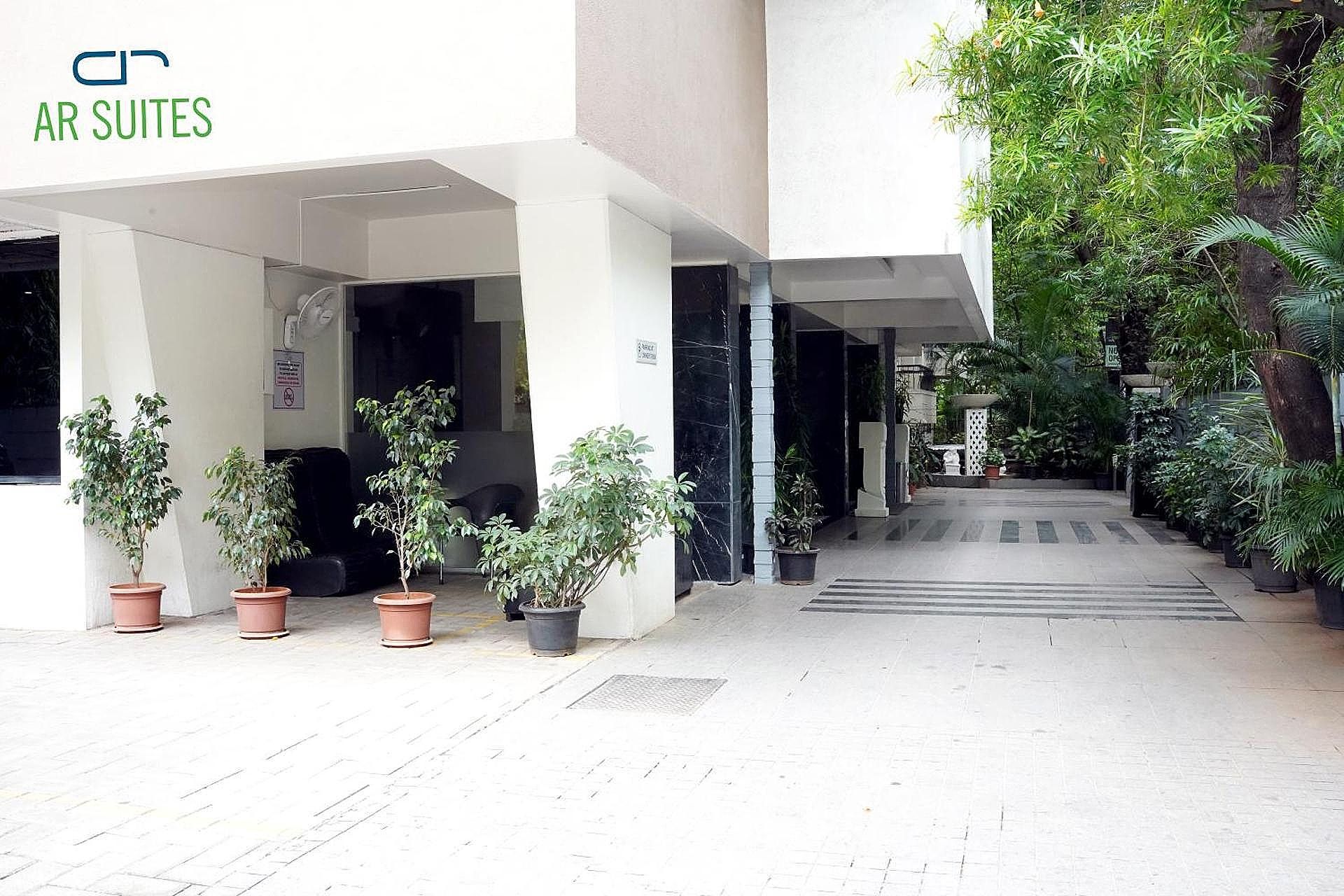 undefined AR Suites Fontana Bay 9