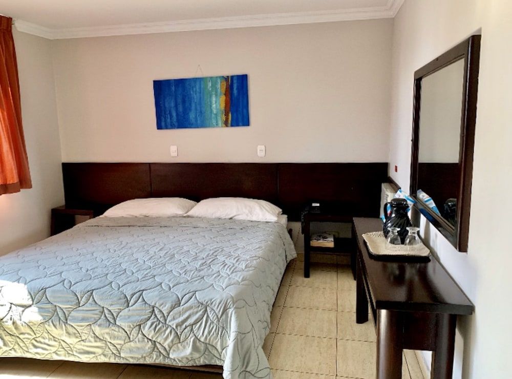 Standard Room, 1 King Bed