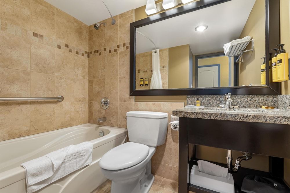 Best Western Plus Baker Street Inn Standard Room, 2 Queen Beds, Refrigerator & Microwave 2