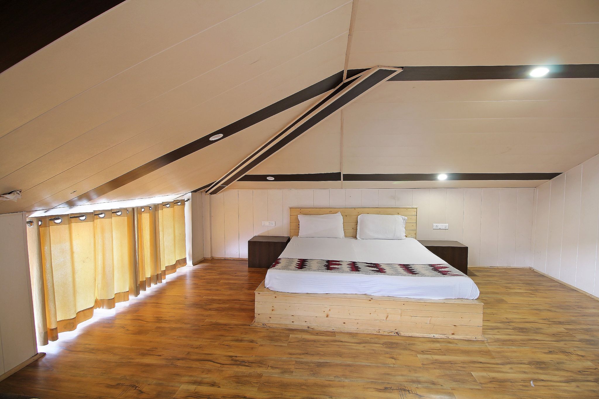 Hotel Devlok by DLS Hotels Manali Family room 4 Bedded Room 7