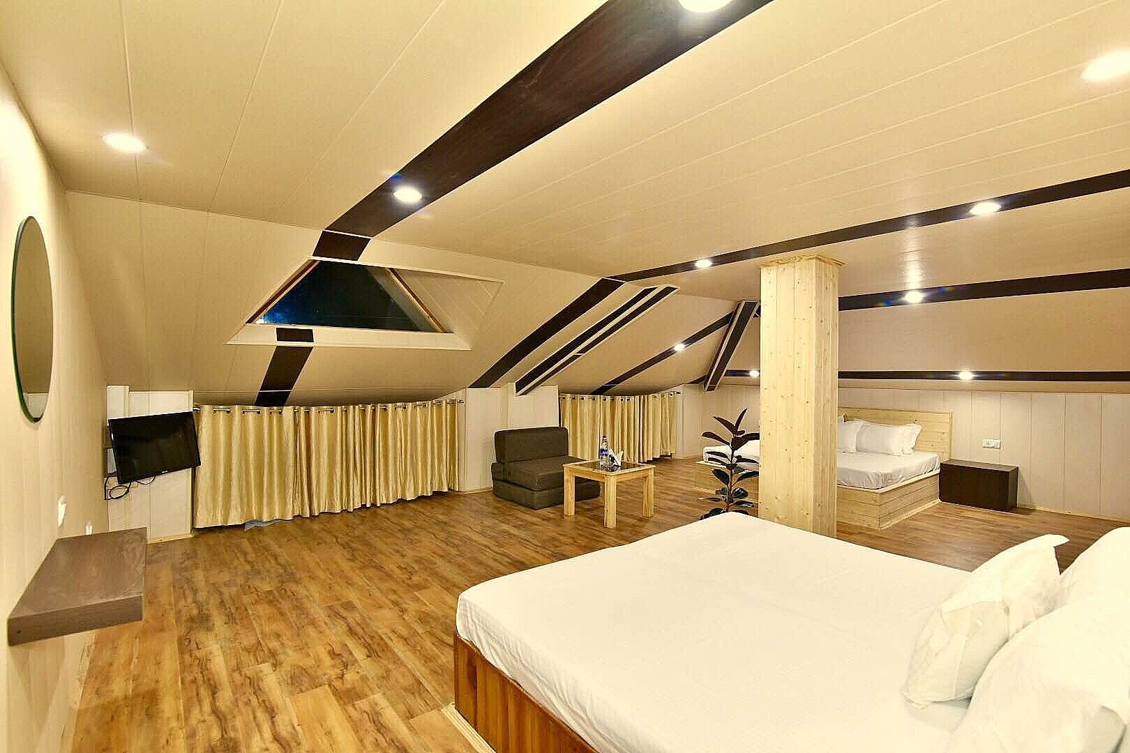 Hotel Devlok by DLS Hotels Manali Family room 4 Bedded Room 3