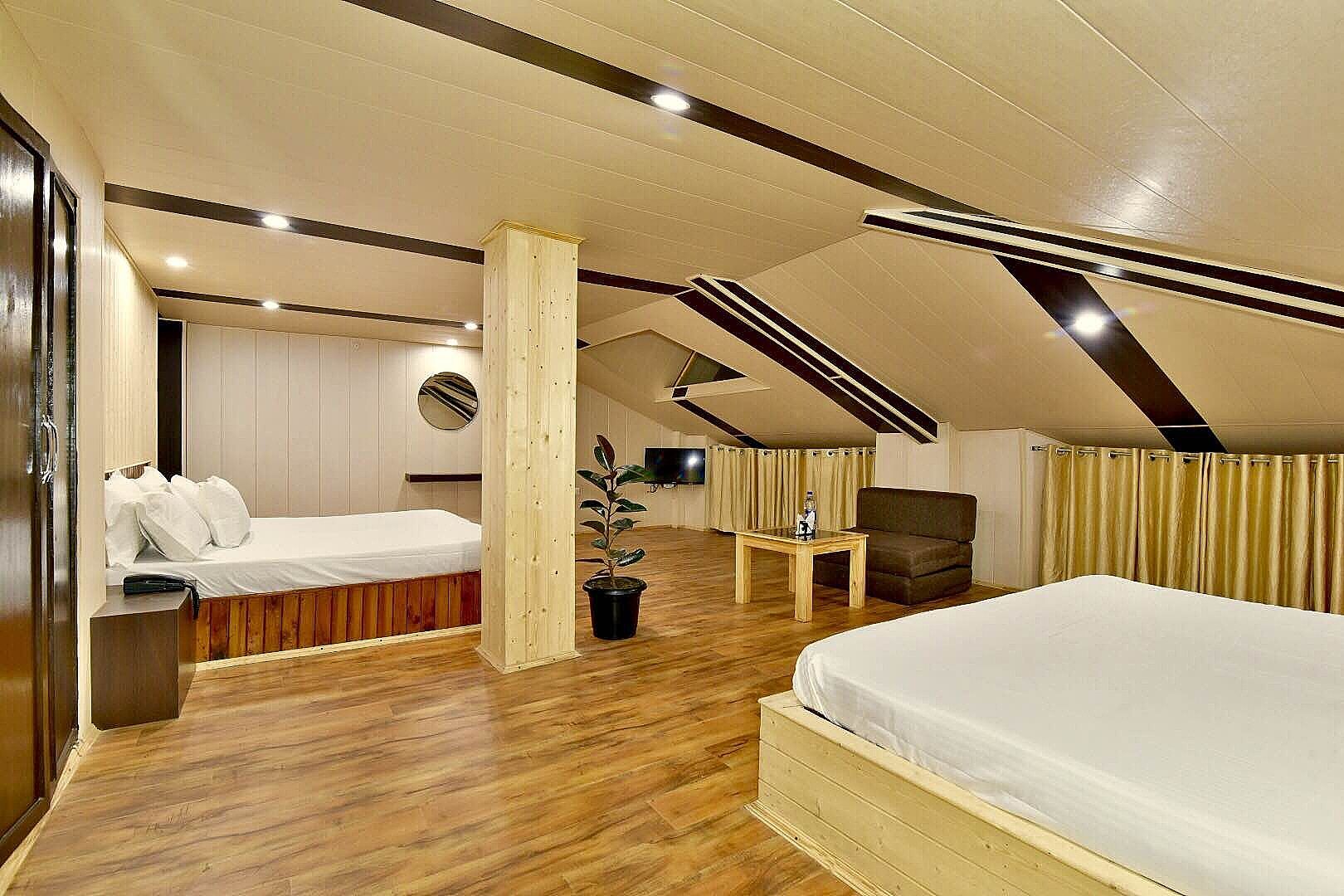 Hotel Devlok by DLS Hotels Manali Family room 4 Bedded Room 8