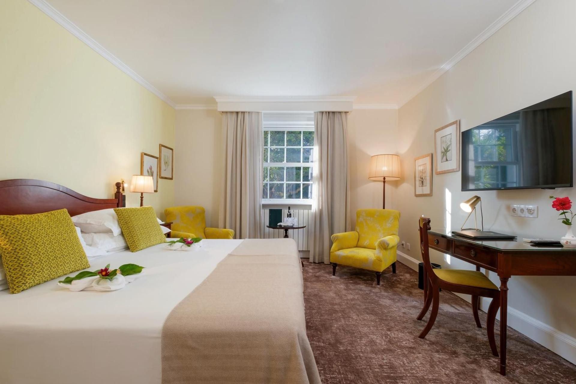 Double or Twin Room with Garden View