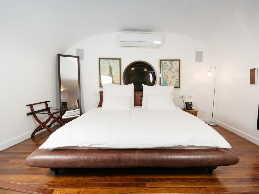 Alegra Boutique Hotel Deluxe Room, Bathtub 2